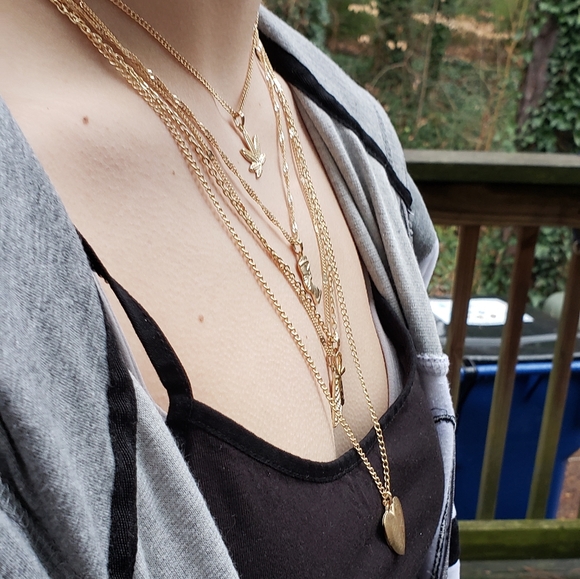 NWT Gorgeous BoHo Necklace 😍 - Picture 2 of 3